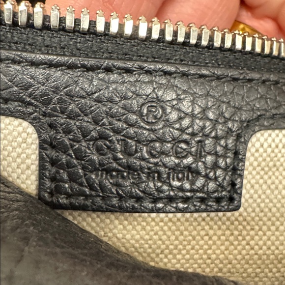 Black Gucci Leather Jumbo Messenger Crossbody Bag - Picture 9 of 9